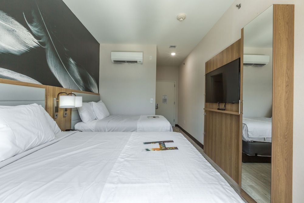 undefined Hotel Ninety Five 6