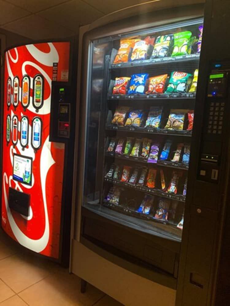 undefined Cresthaven Inn JFK 7