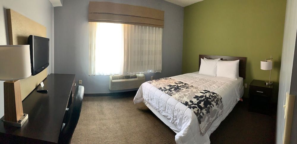 undefined Cresthaven Inn JFK 10