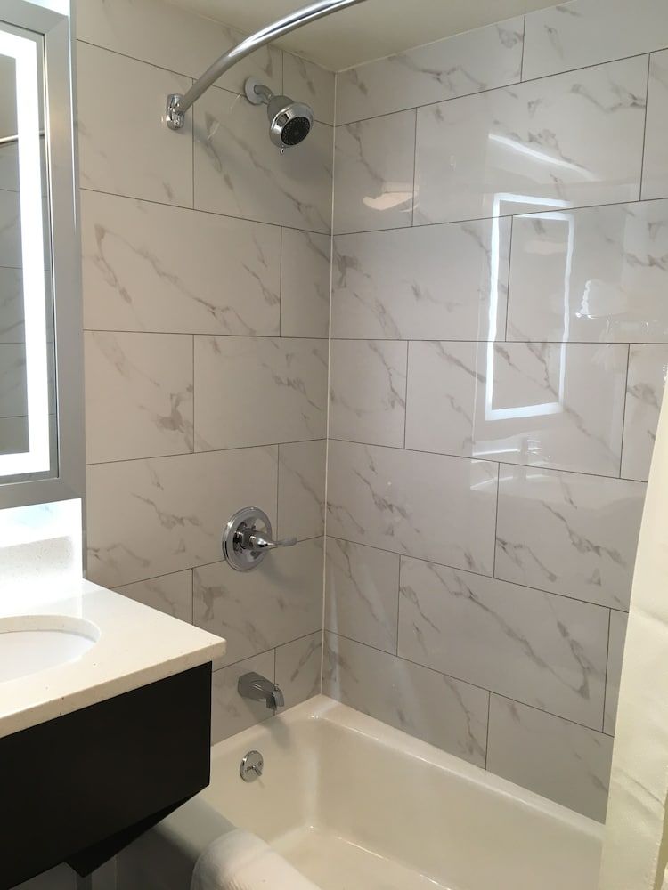 undefined Magna Hotel 7