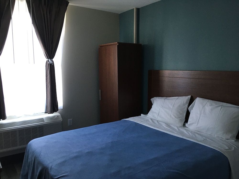 undefined Magna Hotel 5