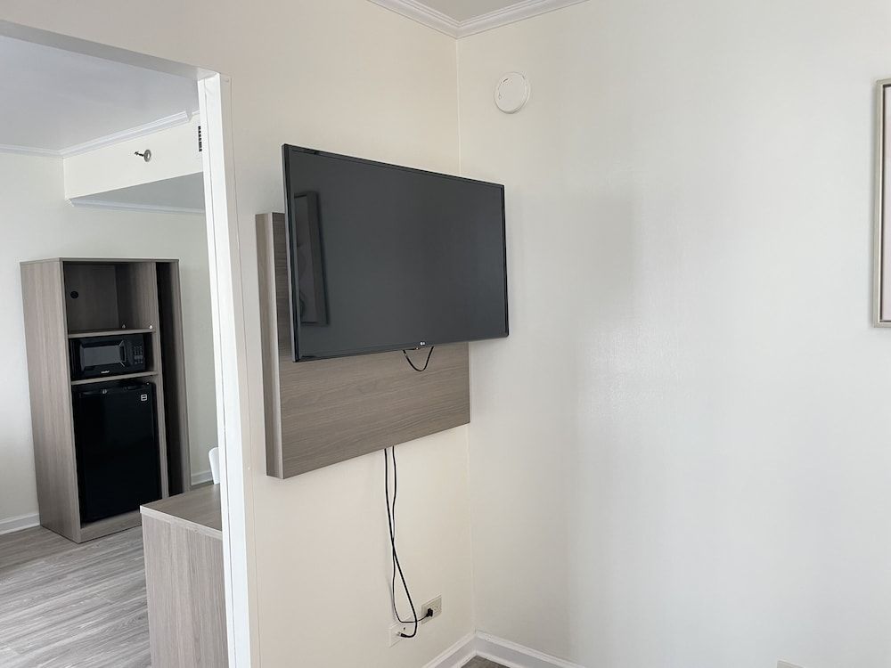 Garden Inn & Suites Deluxe Suite 5