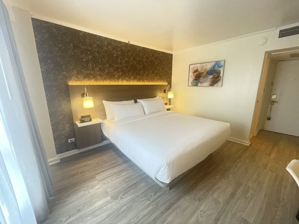 Garden Inn & Suites Full or Queen Bed Room 5