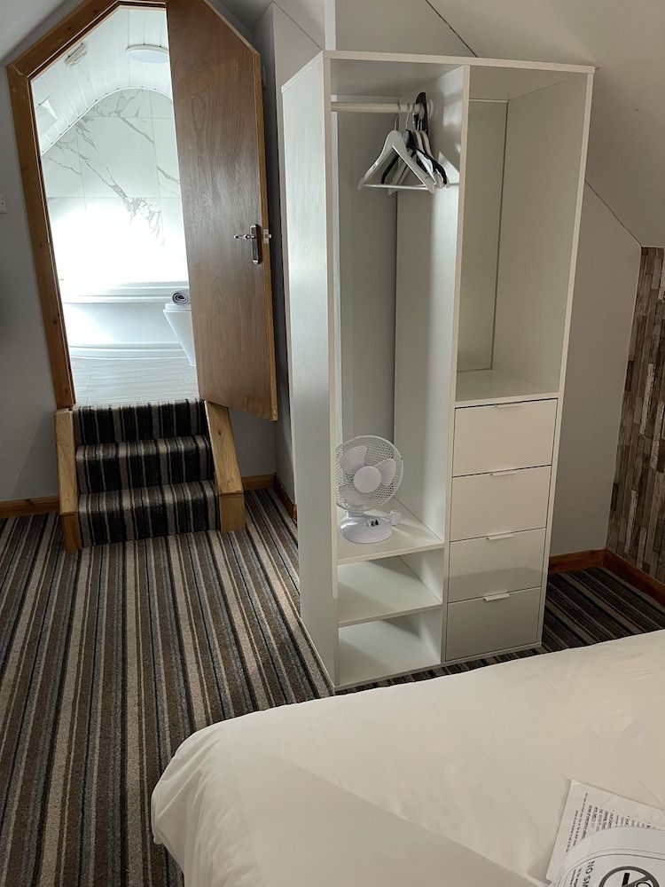 Six Bells Hotels Standard Double Room 17