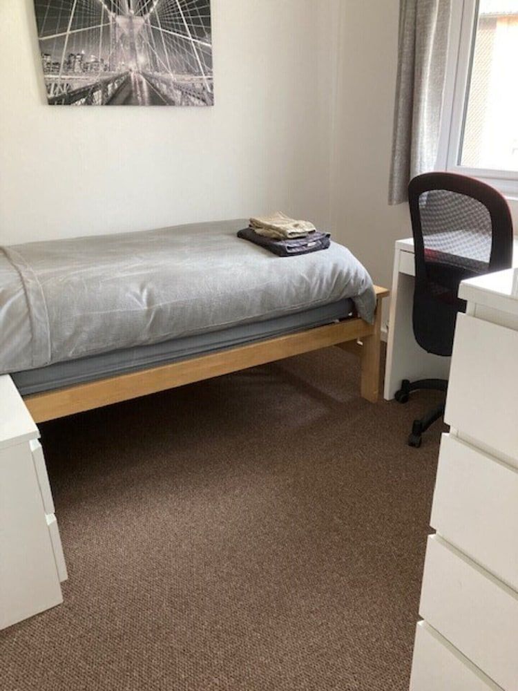 House, Multiple Beds