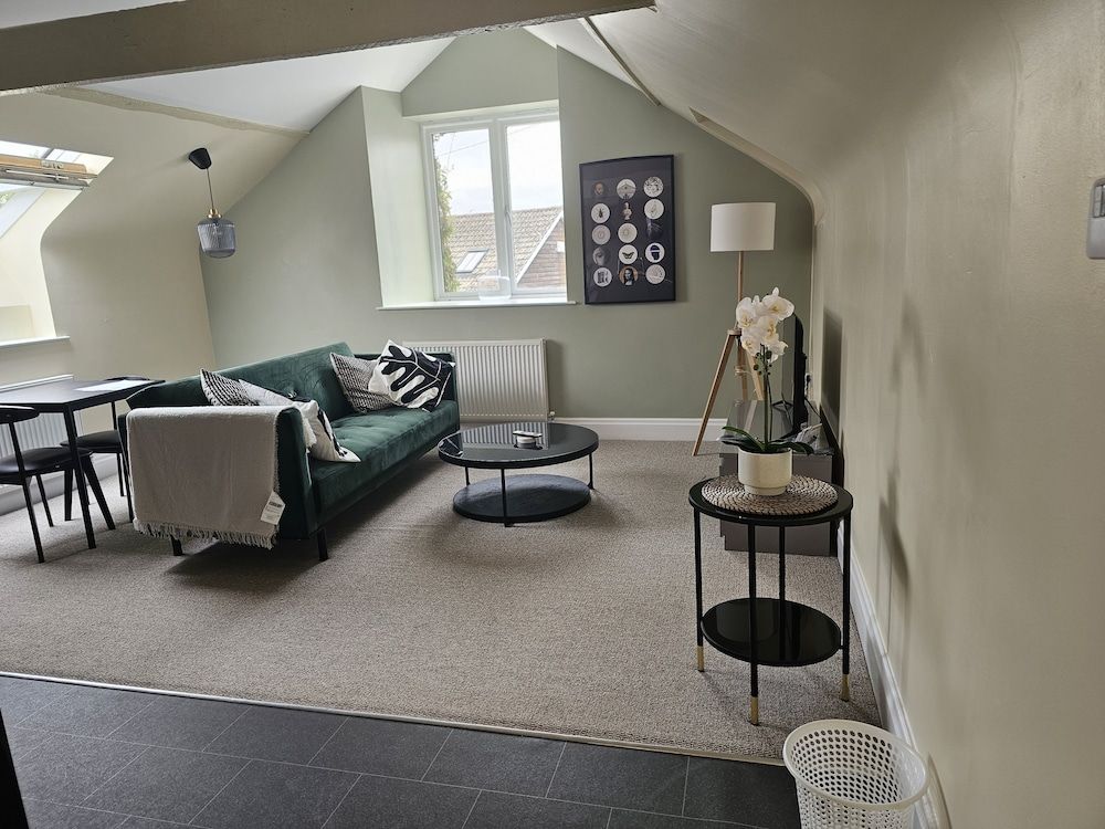 Charming 1-bed Loft in Caerleon Apartment 7