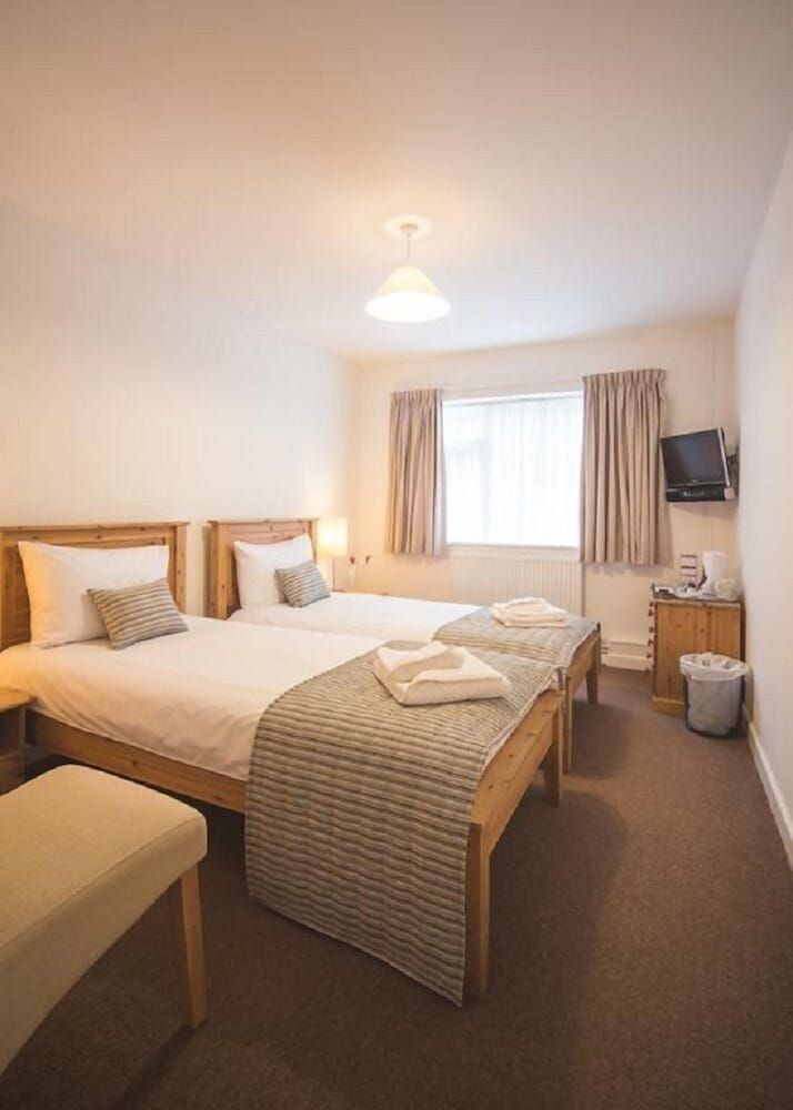 Llwyngwair Manor Standard Twin Room 4