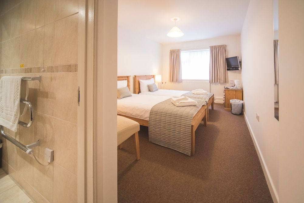 Llwyngwair Manor Standard Twin Room 2