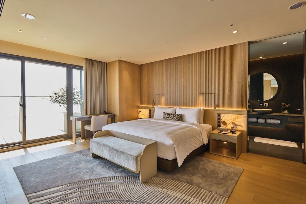 Sun Moon Suite