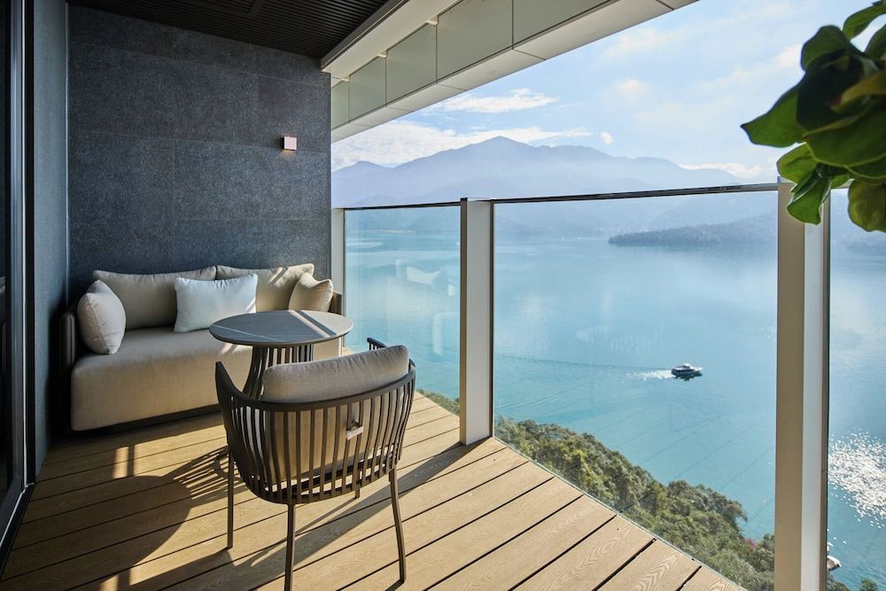 Sun Moon Suite