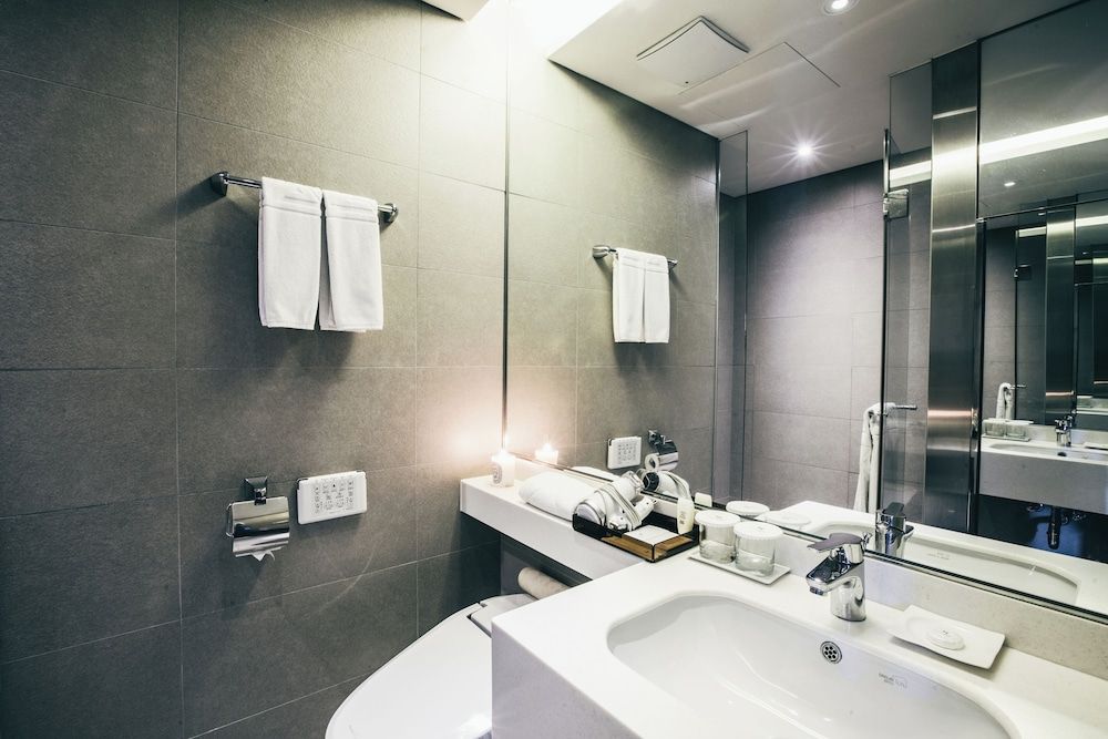 Hotel Manu Seoul Station Standard Double Room 6