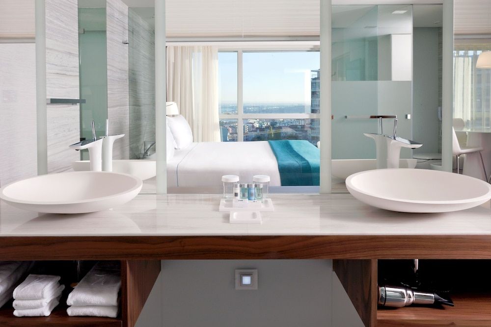 EPIC SANA Lisboa Hotel Deluxe Suite 6