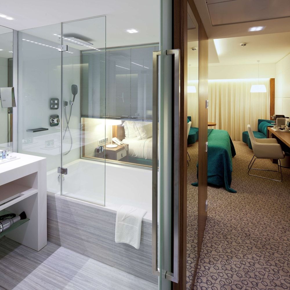 EPIC SANA Lisboa Hotel Deluxe Suite 4