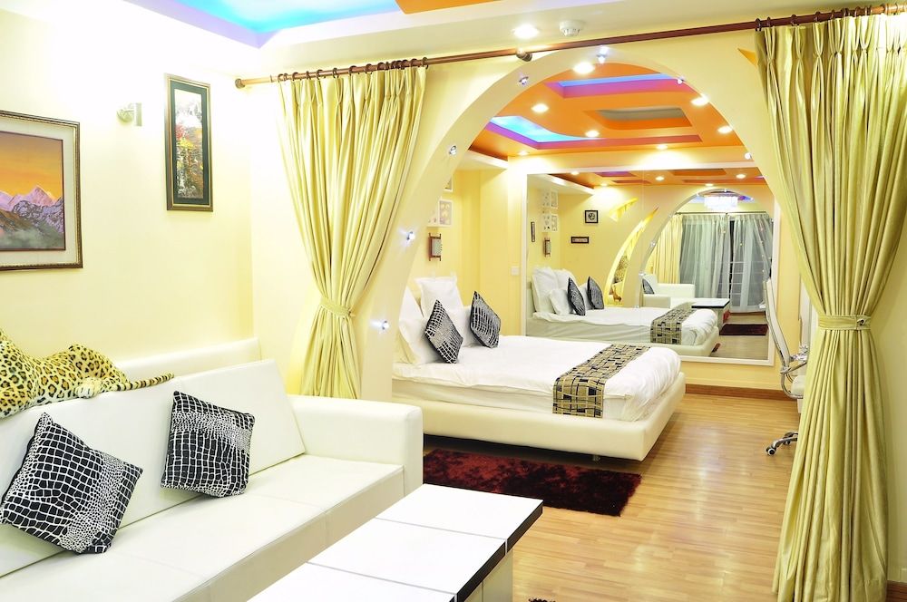 undefined Aria Boutique Hotel & Spa 4