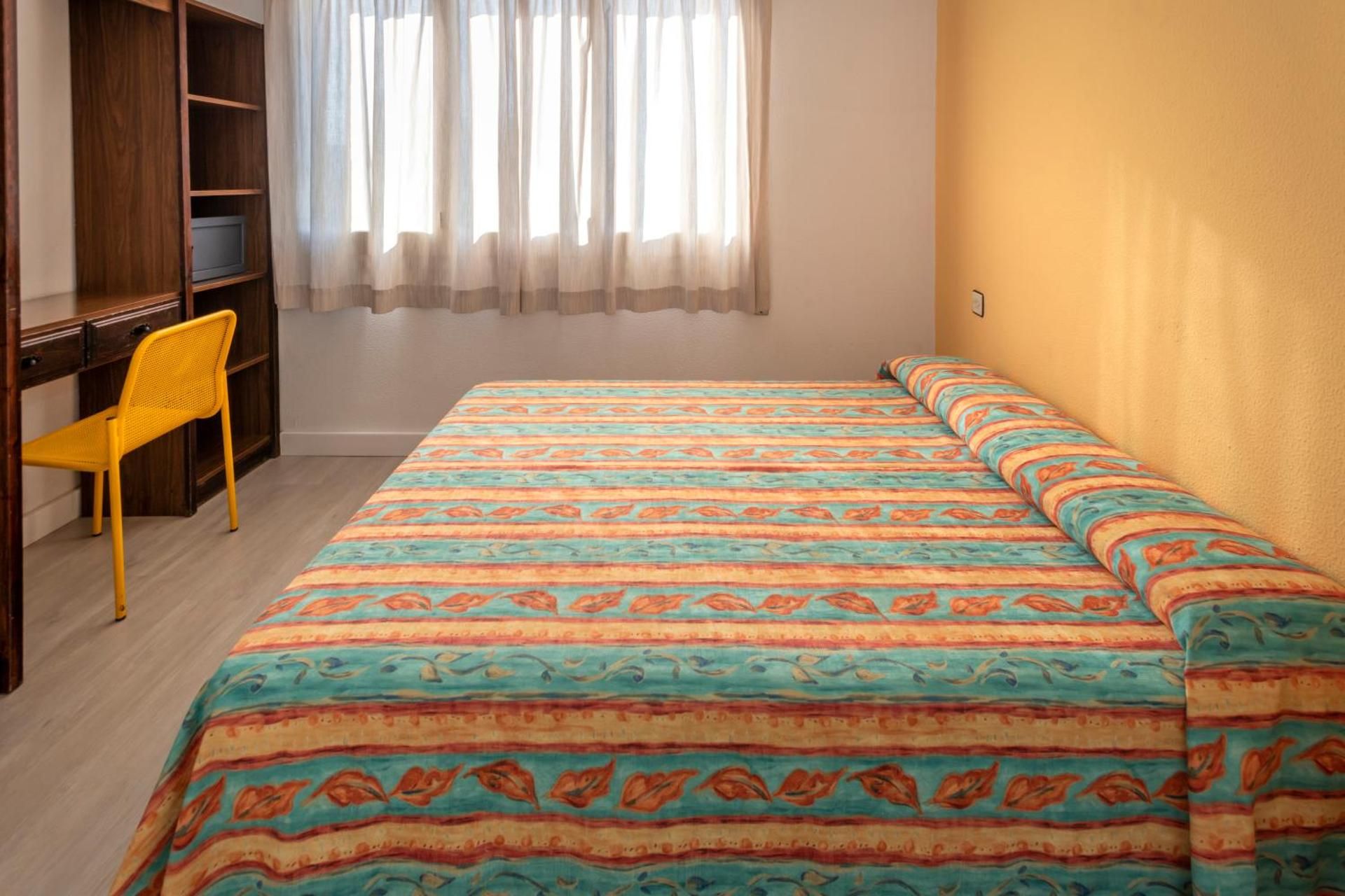 Two-Bedroom Apartment (4 Adults)