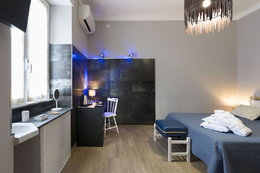 B&B Il Tempio di Athena Double Room (1 - External Private Bathroom) 9