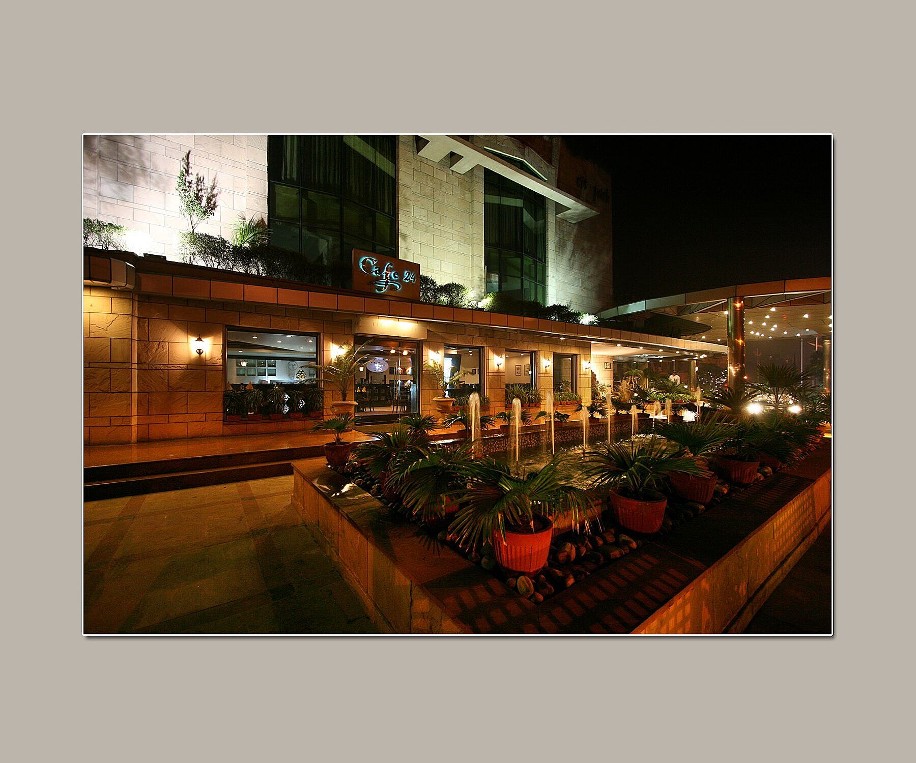 undefined Hotel City Park 9