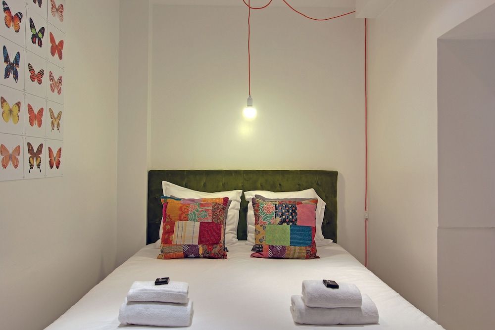 undefined Short Stay Group Museum View Serviced Apartments 6