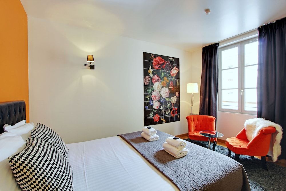 Short Stay Group Museum View Serviced Apartments Grand Studio, 1 Double Bed 7