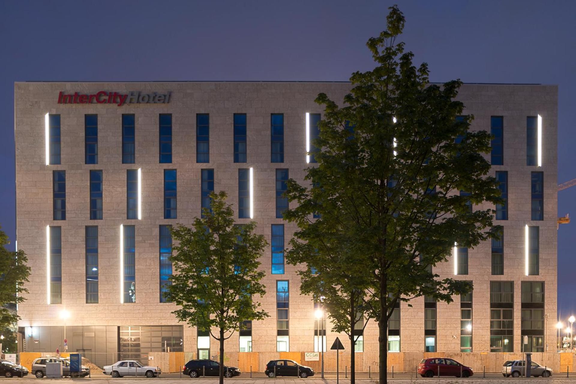 undefined IntercityHotel Berlin Hauptbahnhof 4