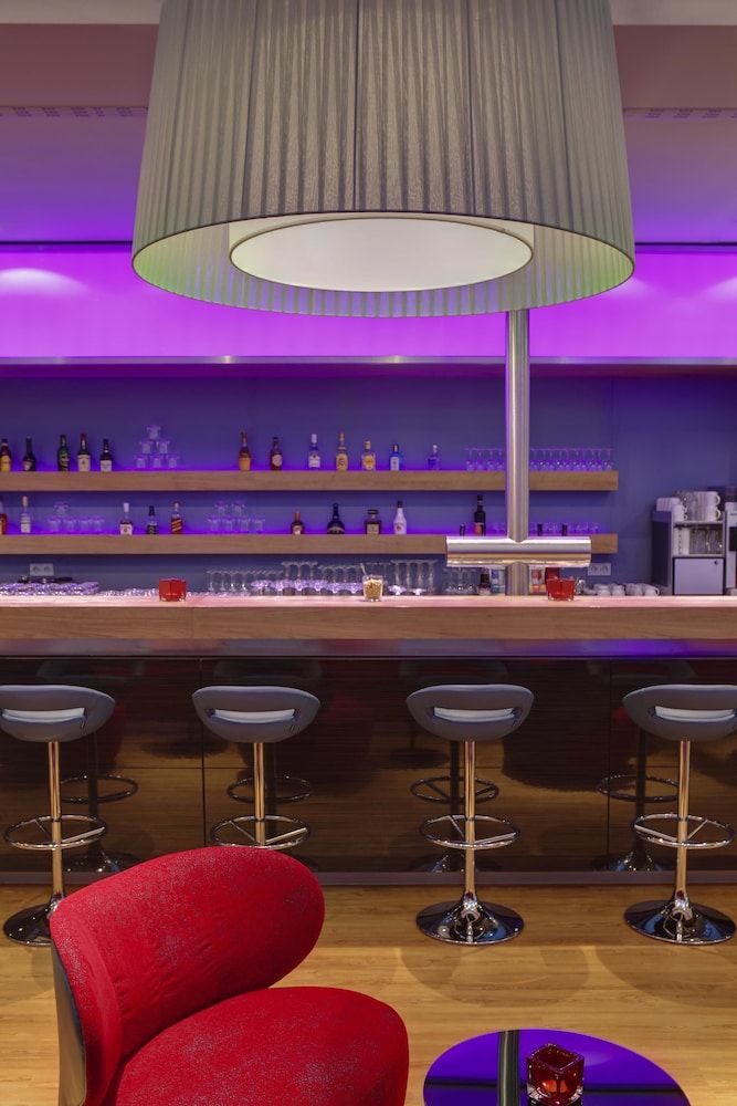 undefined IntercityHotel Berlin Hauptbahnhof 4