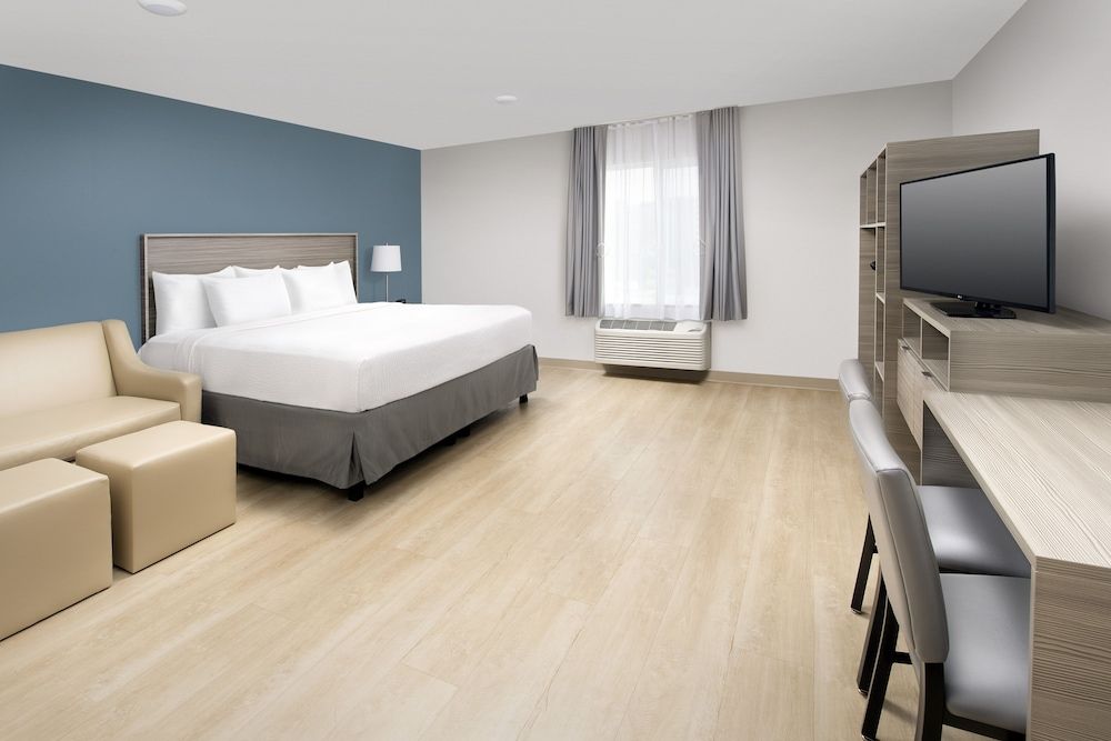 Basic Room, 1 King Bed with Sofa bed, Accessible, Non Smoking (Accessible Tub)
