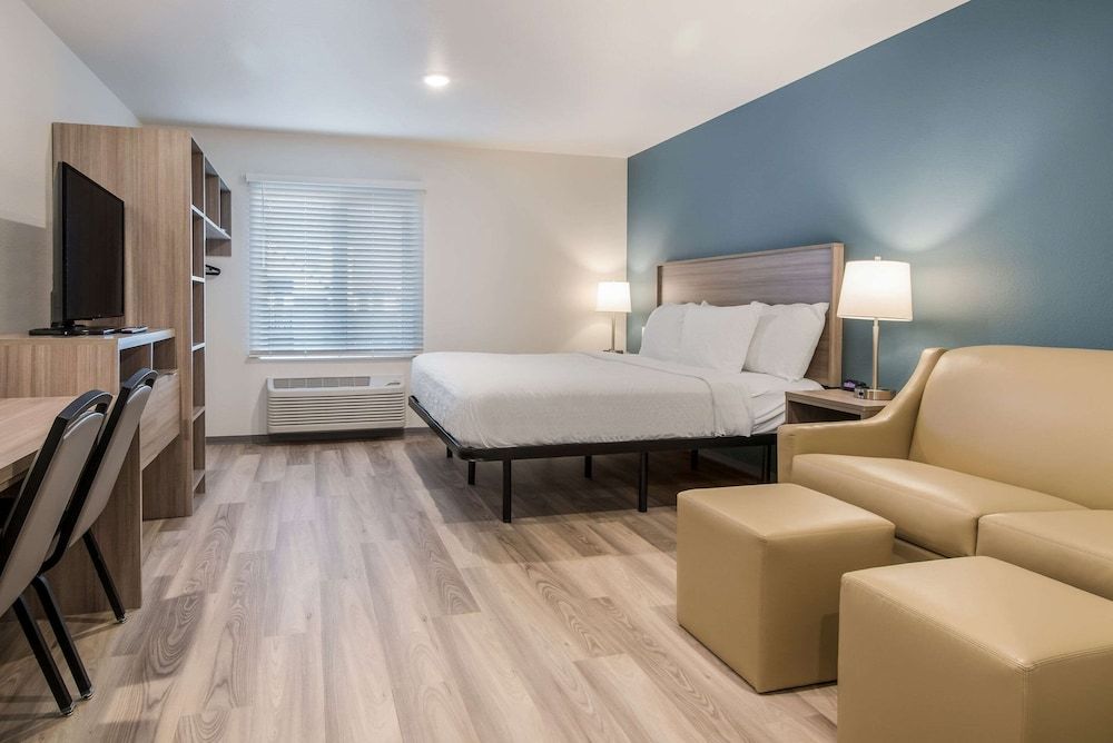 Standard Room, 1 King Bed with Sofa bed, Non Smoking