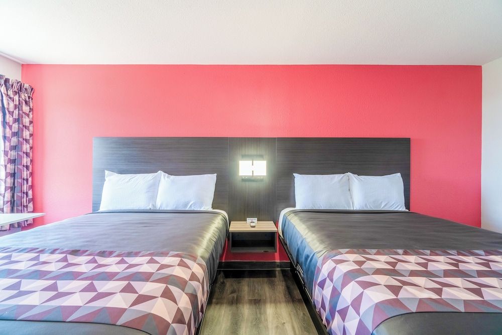 Royal Inn by OYO Room, 2 Queen Beds, Non Smoking 3