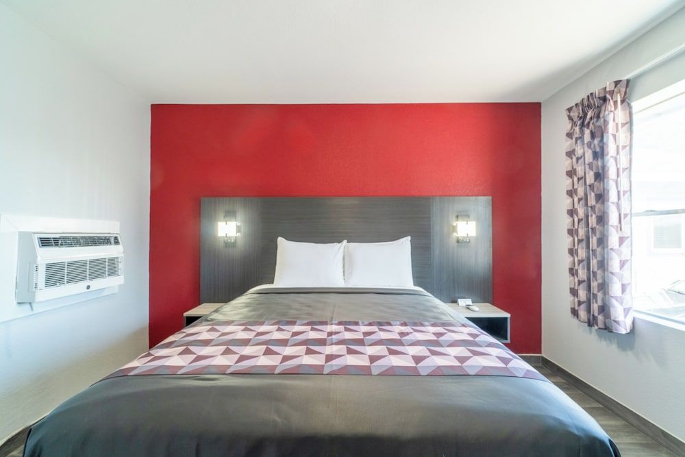 Royal Inn by OYO Room, 1 Queen Bed, Non Smoking 15