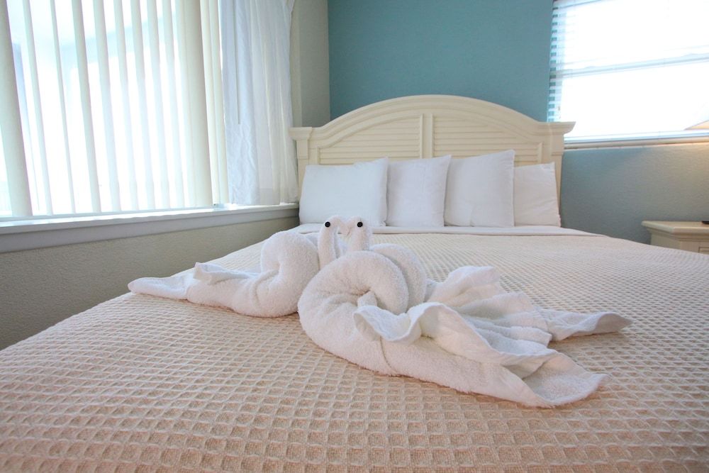 Room, 1 Queen Bed with Sofa bed, Jetted Tub, Pool View