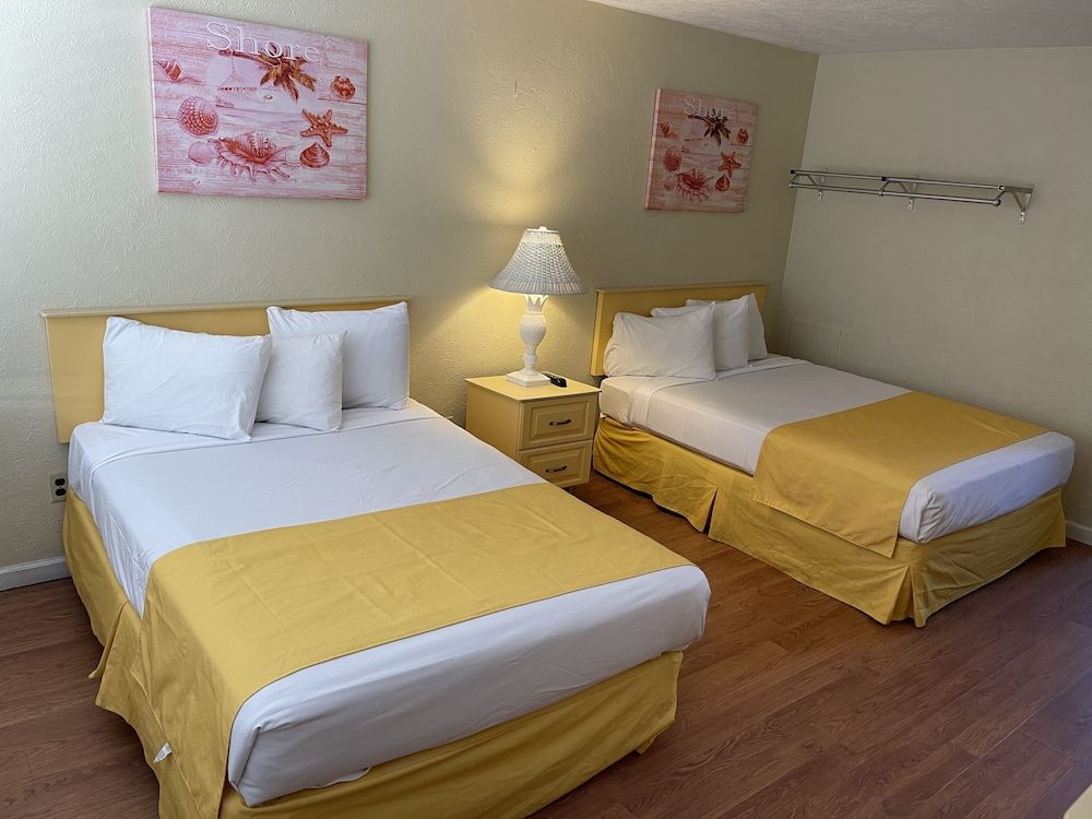 Standard Room, 2 Double Beds, Non Smoking