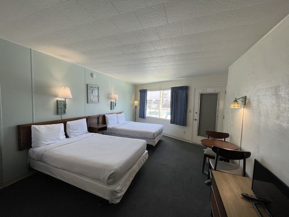 Standard Room, 2 Double Beds