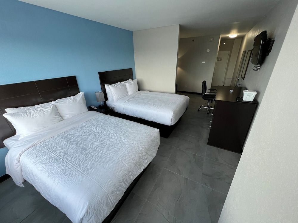 Deluxe Room, 2 Double Beds, Non Smoking