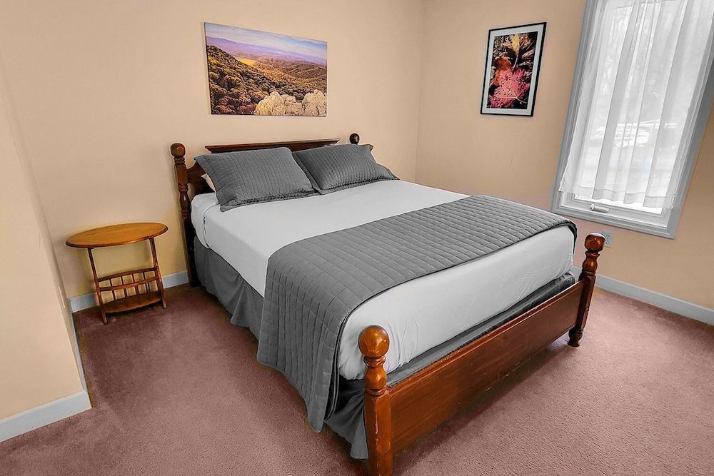 Love Ridge Mountain Lodging Torry Ridge Cabin, 3 Bedrooms, Hot Tub, Mountain View 3