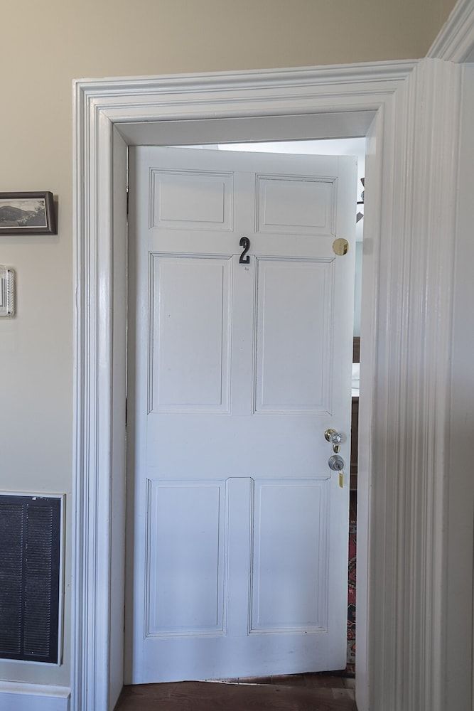 Light Horse Inn Studio Suite 2