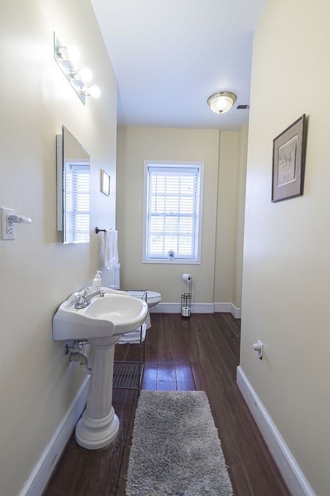 Light Horse Inn Studio Suite 4