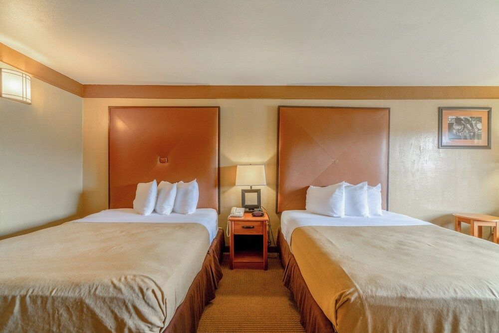 Texan Inn By OYO Beeville US-181 Room, 2 Queen Beds, Accessible Bathtub, Non Smoking 4