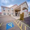Days Inn & Suites by Wyndham Beeville