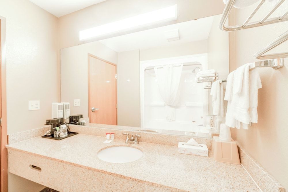 Texan Inn By OYO Beeville US-181 Room, 1 King Bed, Non Smoking 12