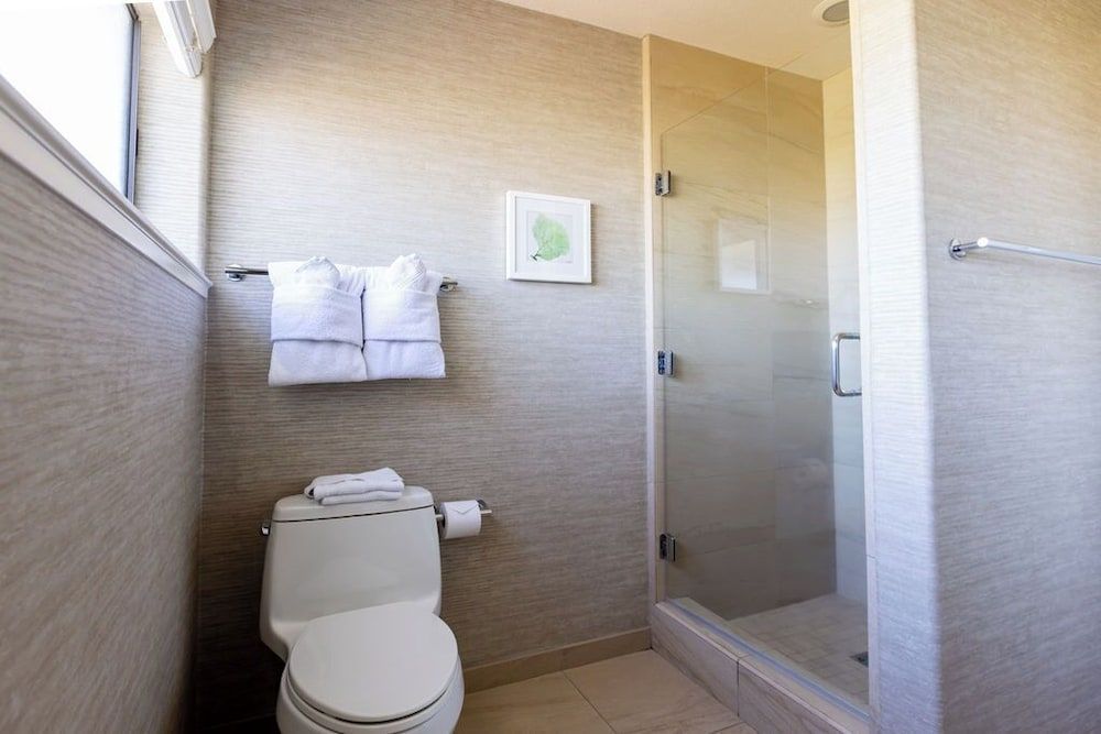 Seascape Beach Resort Studio, 1 King Bed, Jetted Tub, Ocean View (Spa Studio Ocean View) 5