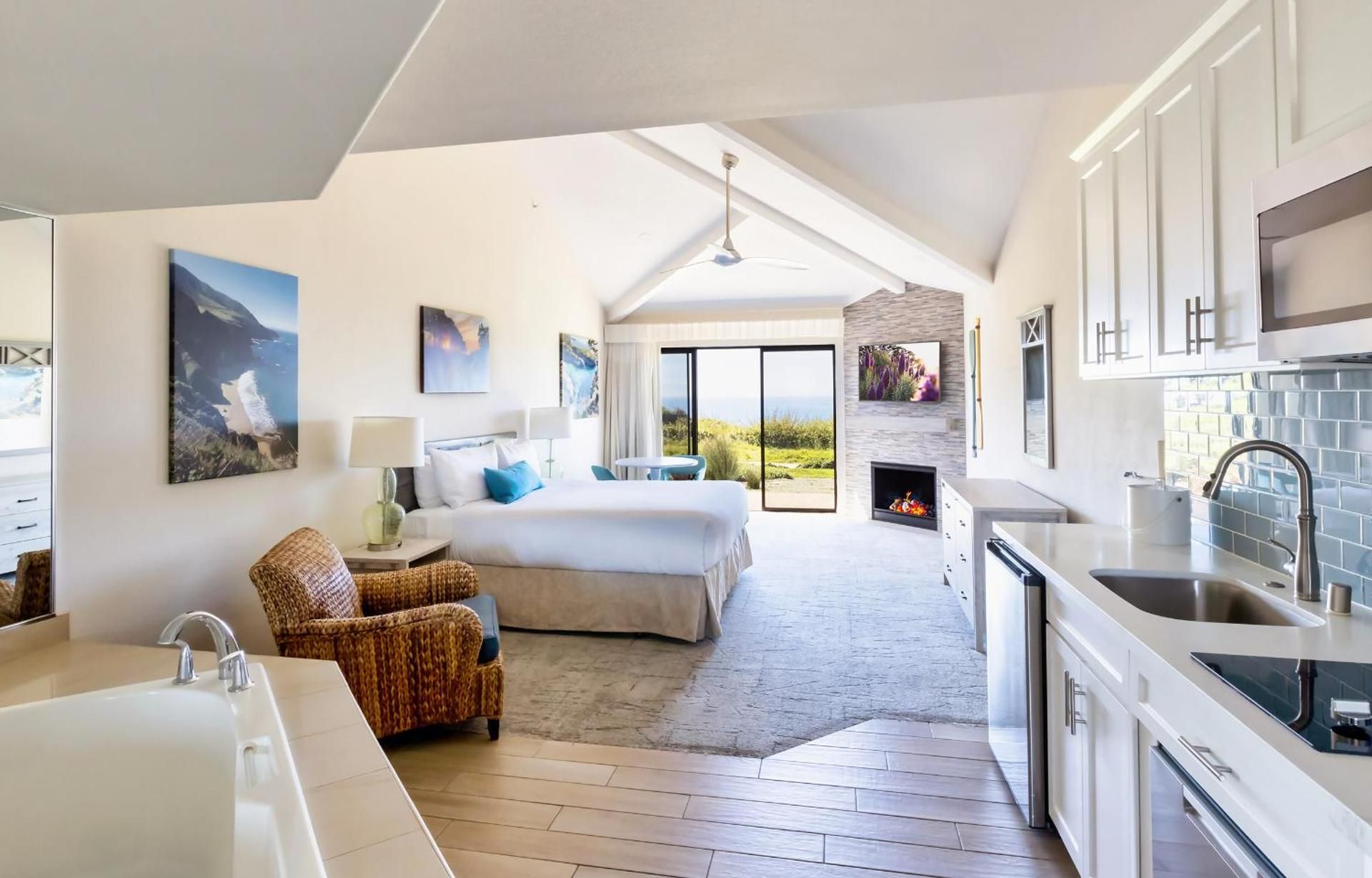 Studio with Spa Bath