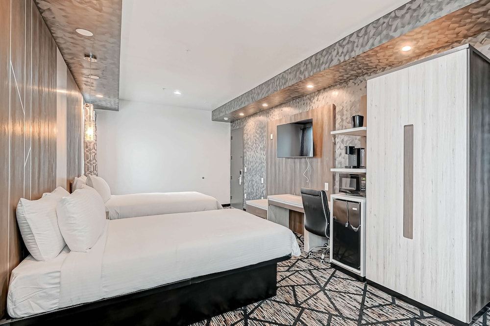 Standard Room, 2 Queen Beds, Non Smoking
