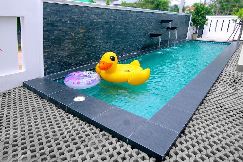 Private Pool