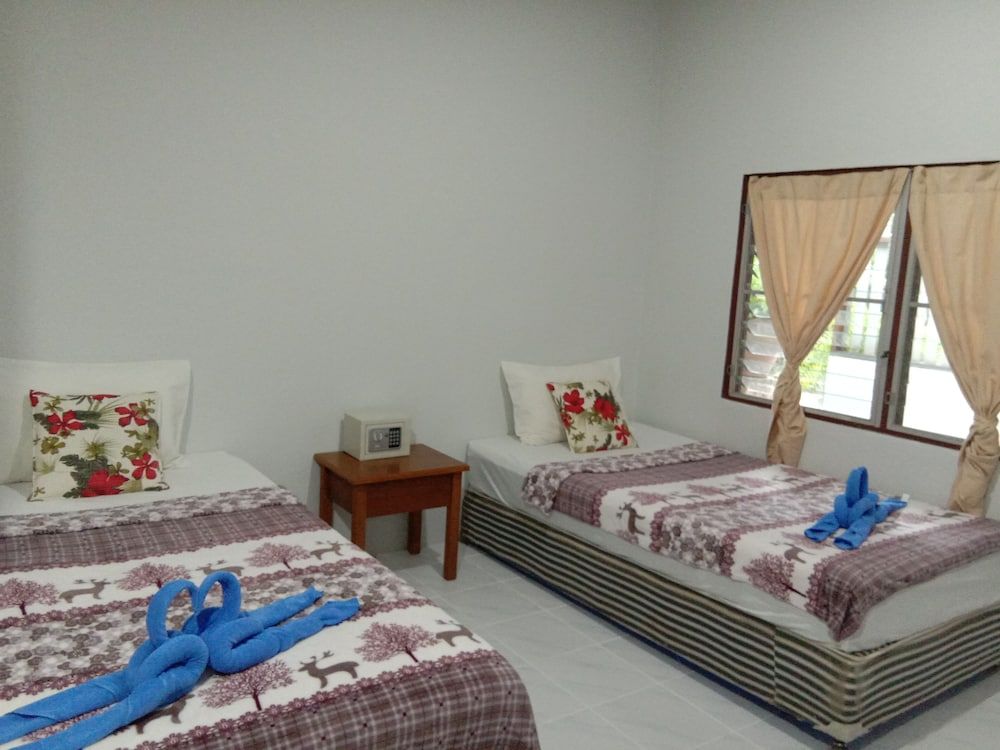 Chalet Air Room (With Safebox)