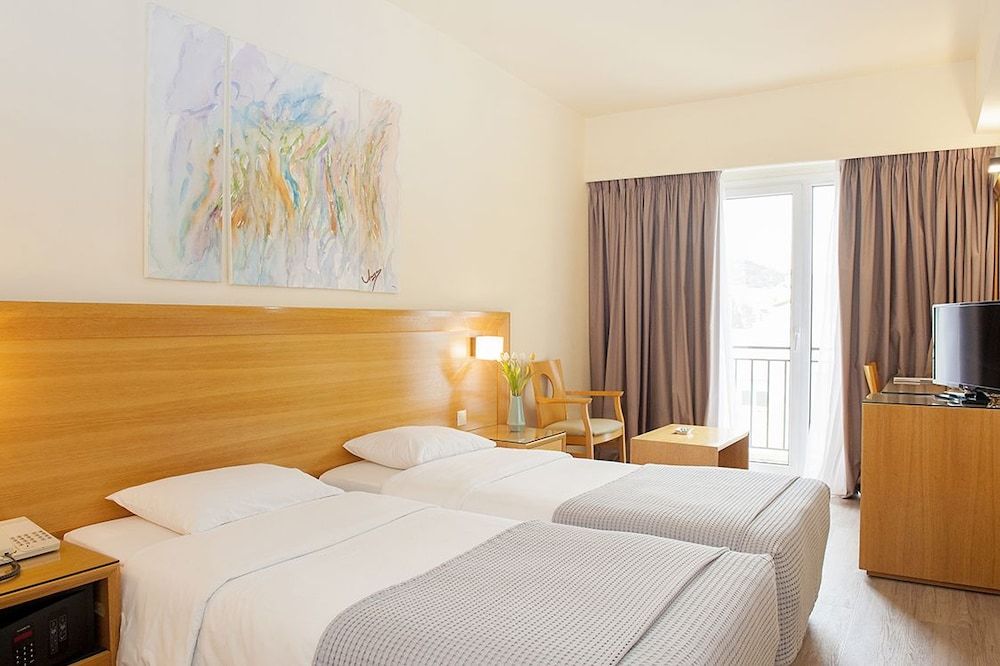 undefined Athinais Hotel 2