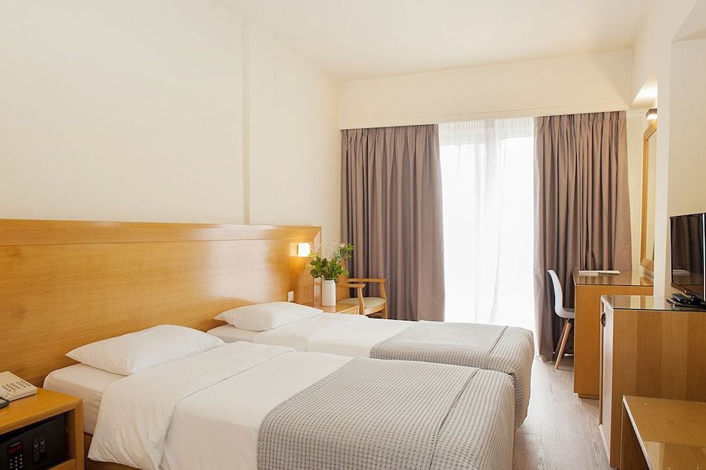 Athinais Hotel Twin Room 2