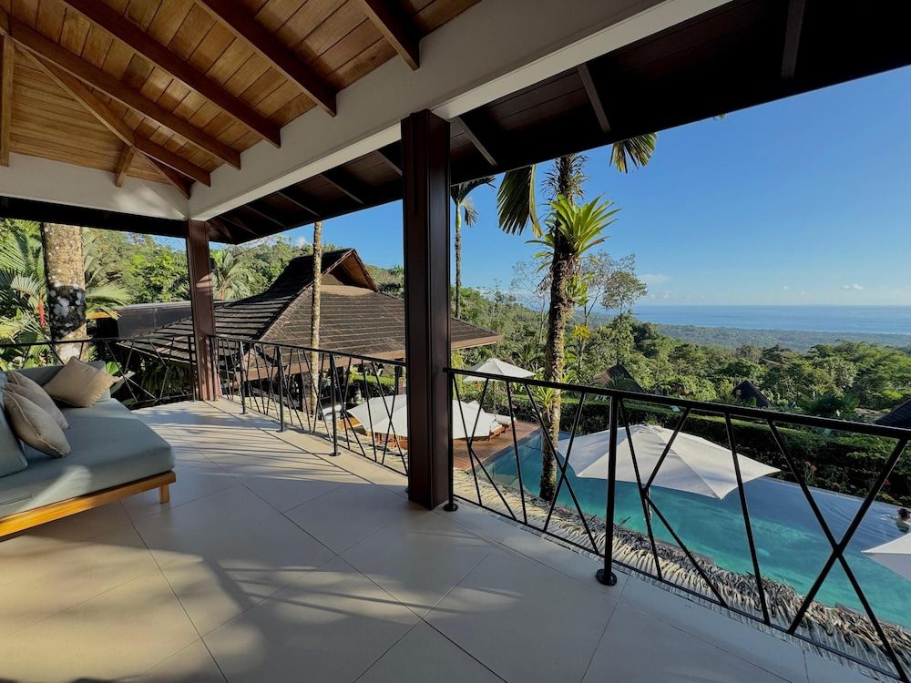 Oxygen Jungle Villas & Spa Standard Studio, 1 Queen Bed, Non Smoking, Ocean View 2