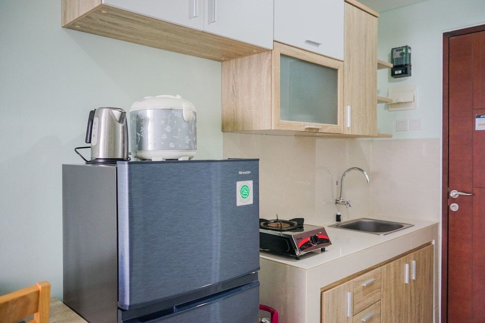 undefined Fully Furnished Best Living Studio Springwood Apartment 6