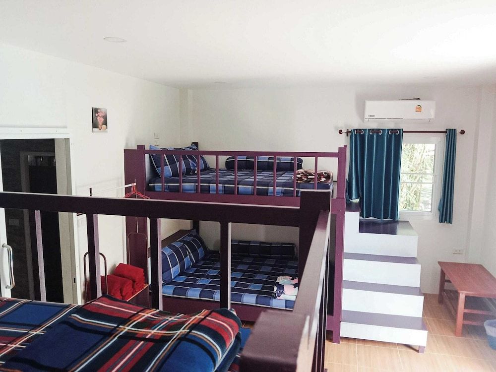 Bansabai pool villa guesthouse Family 8 2