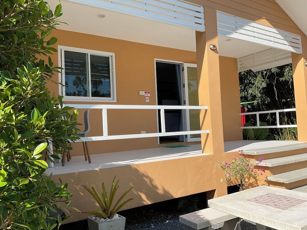 Bansabai pool villa guesthouse